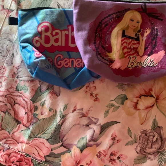 Barbie Cosmetic Bags Set - Picture 2 of 5
